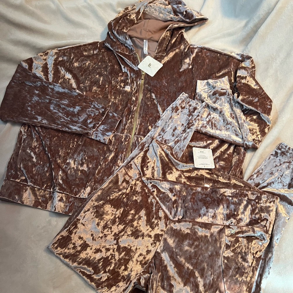 Fabletics Blush Crushed  Velour Set.  Jacket and leggings  (NWT)